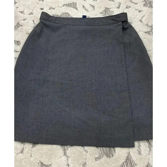 GAP Women's Gray A-Line Wrap Mini Skirt Size 6 Casual Spring - Picture 1 of 3